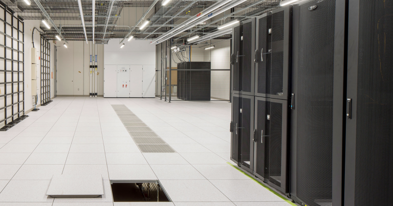 Dupont Fabros Technology CH1 Data Center interior