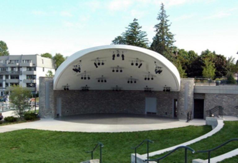 Charlevoix Amphitheater